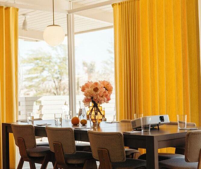 호텔 The Bungalows By Homestead Modern At The Joshua Tree Retreat Center