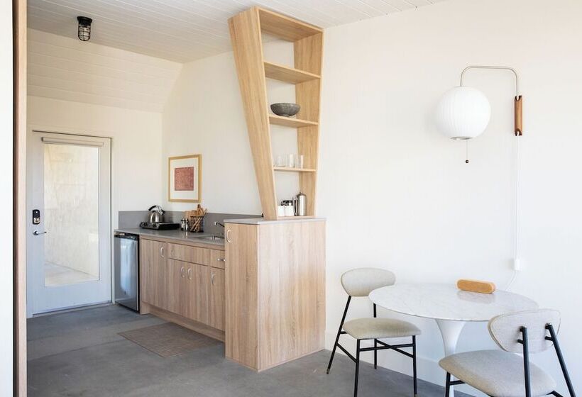 호텔 The Bungalows By Homestead Modern At The Joshua Tree Retreat Center