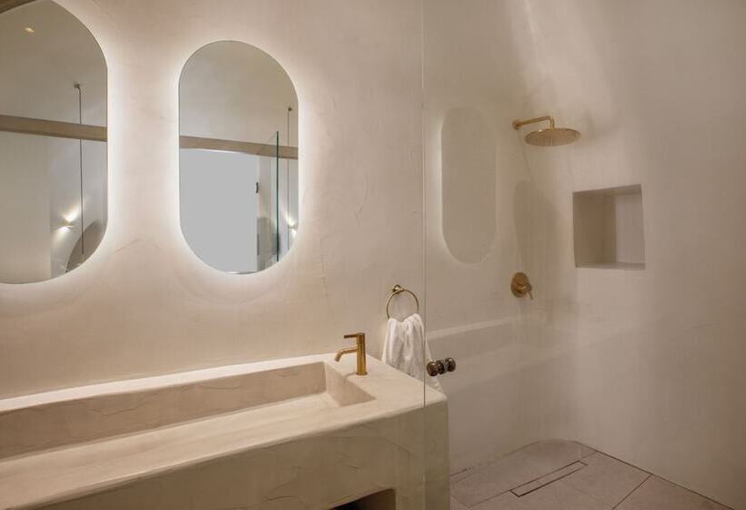 هتل Utopia Suites Santorini
