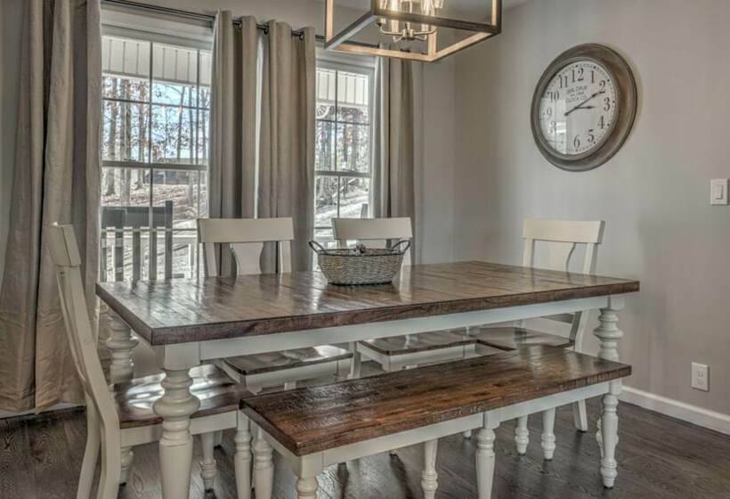 Lakin  Memories By Escape To Blue Ridge