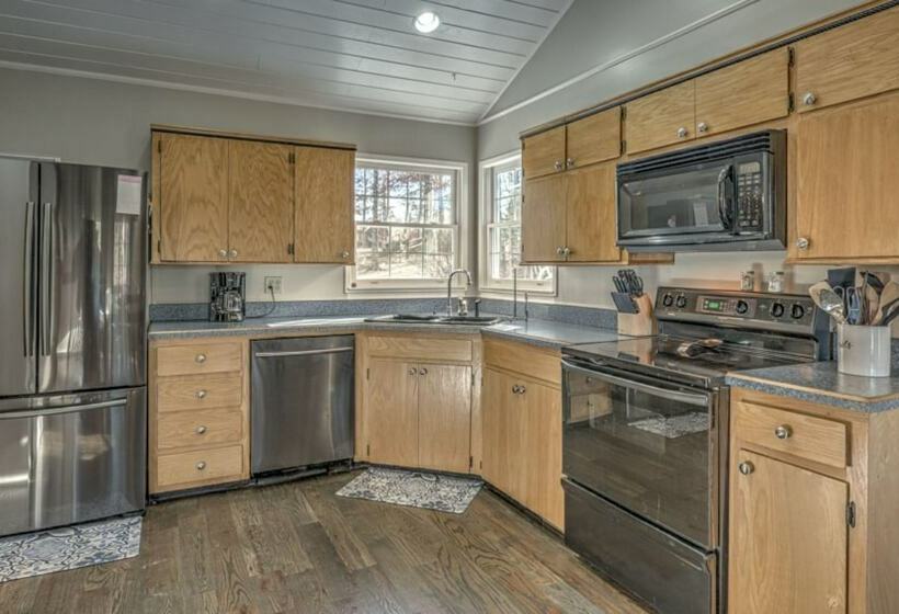 Lakin  Memories By Escape To Blue Ridge