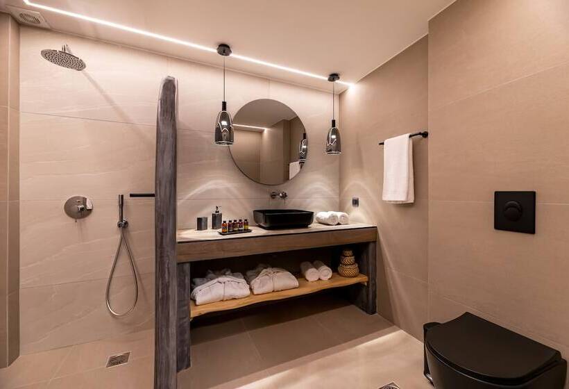 Neoma Luxury Suites