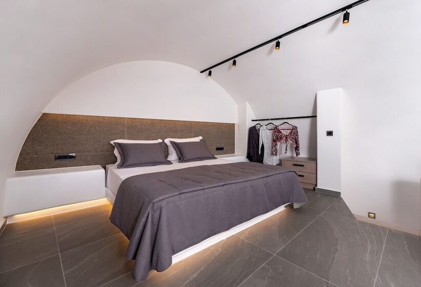Neoma Luxury Suites