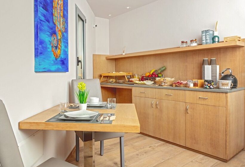 ペンション Capotesta Luxury Rooms