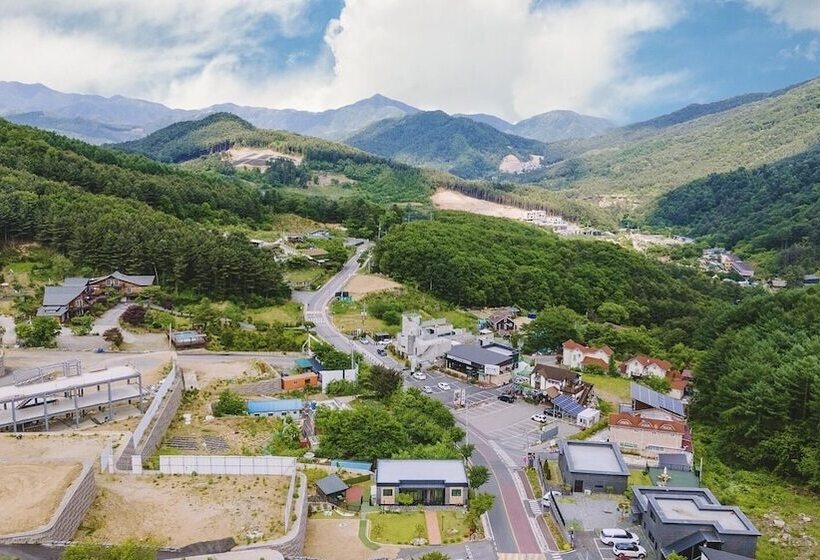 پانسیون Gapyeong Mois