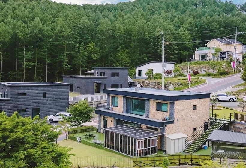 پانسیون Gapyeong Mois