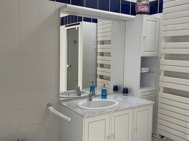 بنسيون Les Hotes D’eloise