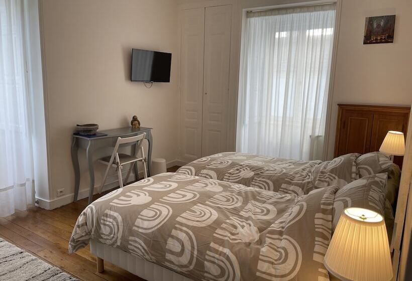 بنسيون Les Hotes D’eloise