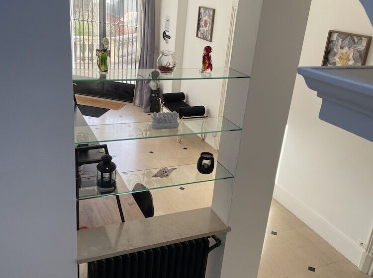 بنسيون Les Hotes D’eloise