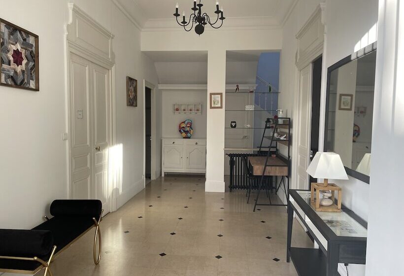 بنسيون Les Hotes D’eloise