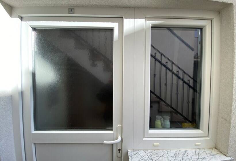 膳宿费 Lighthouse Vodice