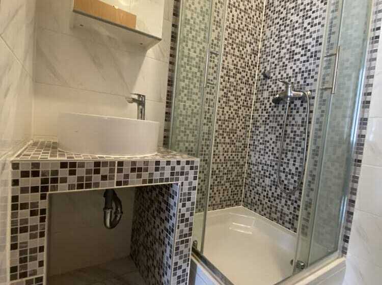 膳宿费 Lighthouse Vodice