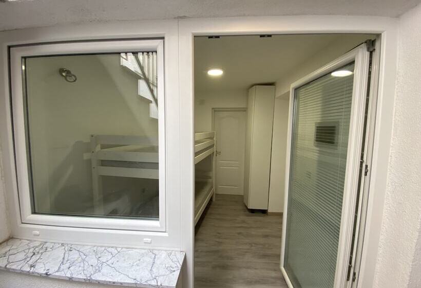 膳宿费 Lighthouse Vodice