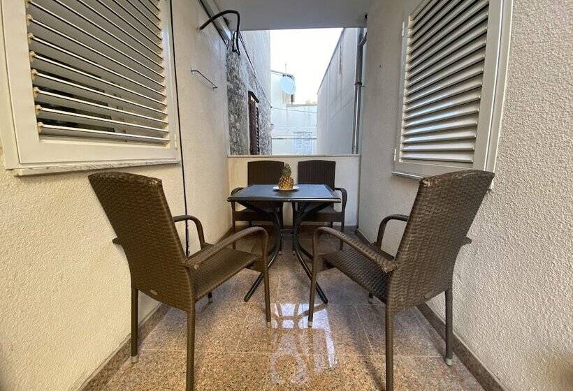 膳宿费 Lighthouse Vodice