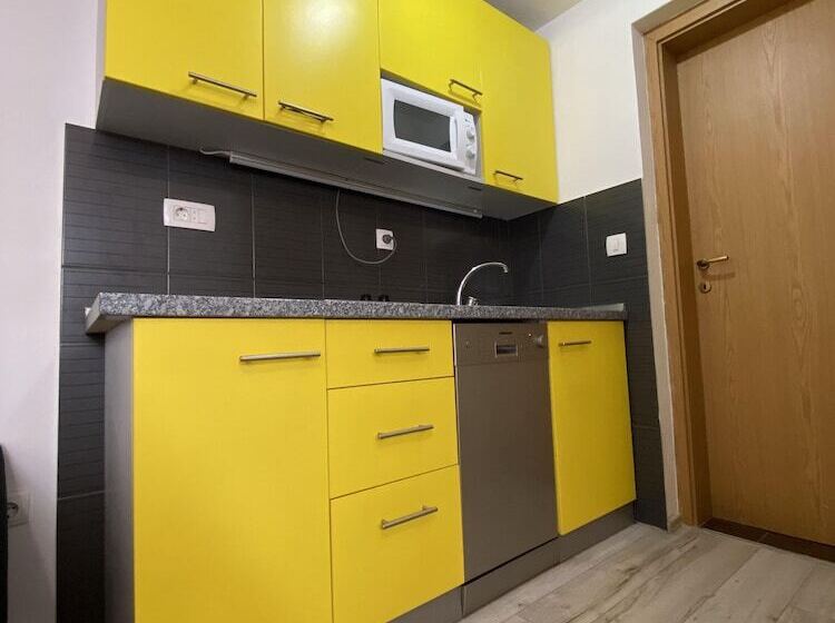 膳宿费 Lighthouse Vodice