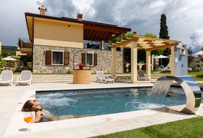 Residence Rustico