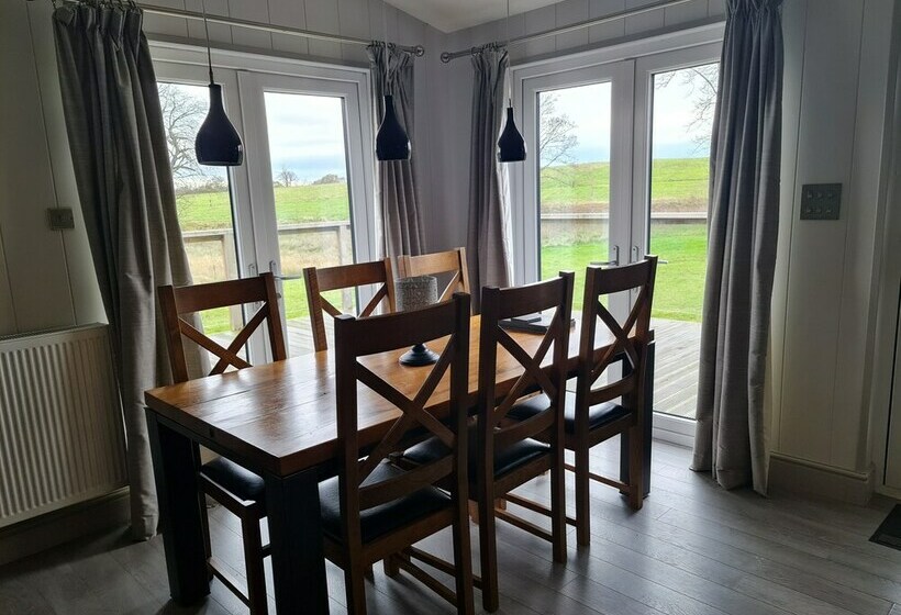 Резиденция Charming 3bed Lodge In Bury Saint Edmunds