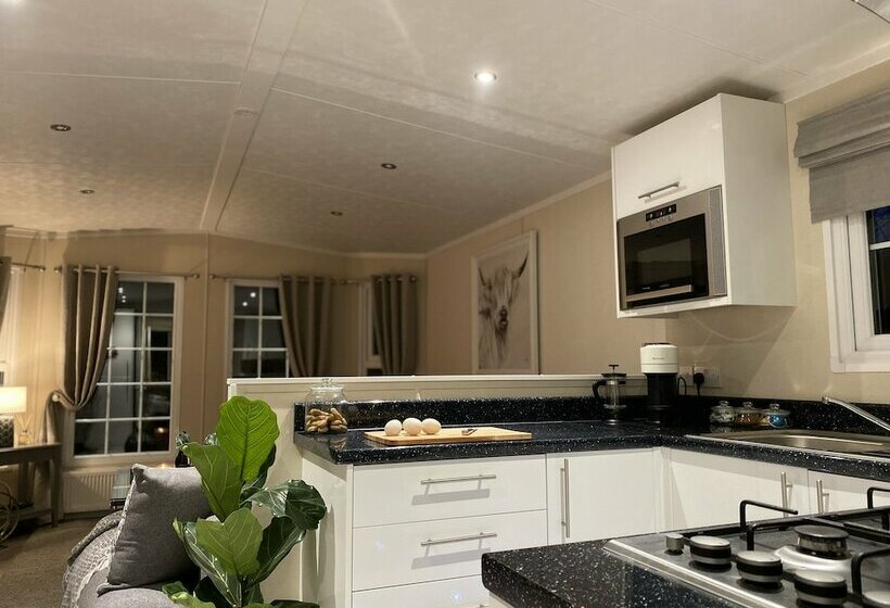 The Cabin At Glan Aber