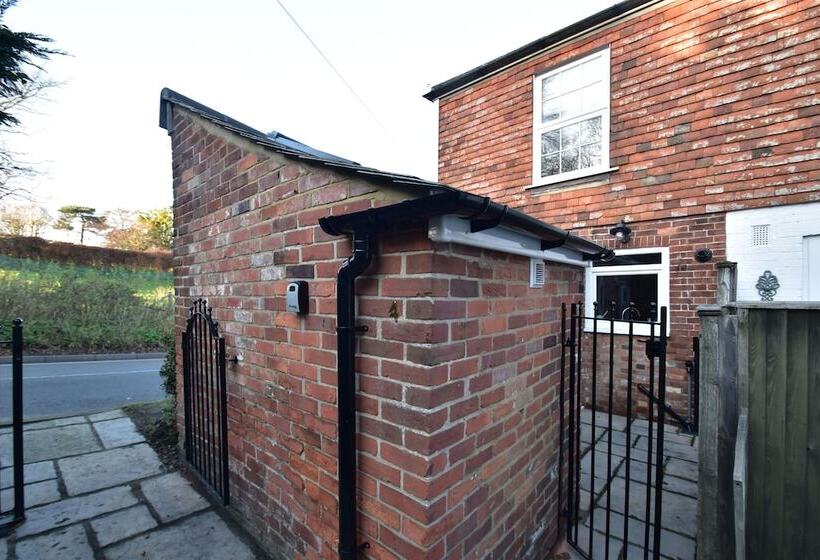 4 Landgate Cottage Winchelsea