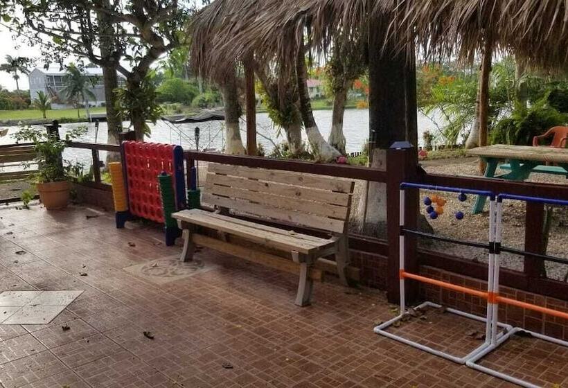 مبيت وإفطار River Bend Resort Belize