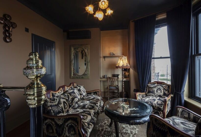 住宿加早餐  The Albion Rooms