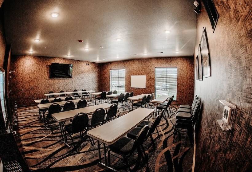 Cobblestone Hotel & Suites   International Falls