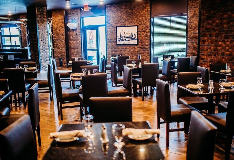 Cobblestone Hotel & Suites   International Falls