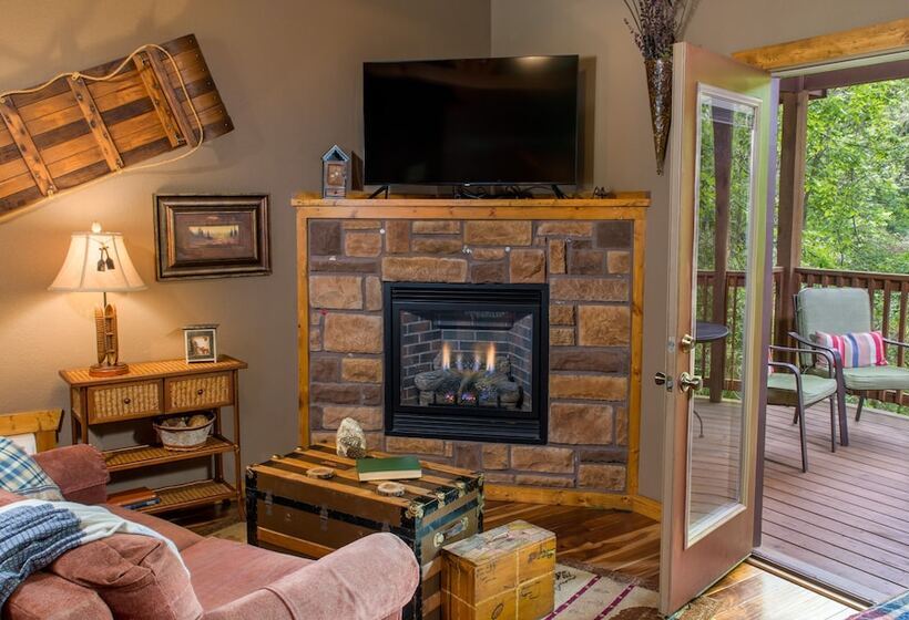 Eureka Sunset Cabins