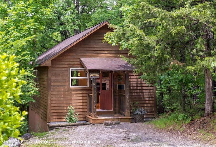 Eureka Sunset Cabins