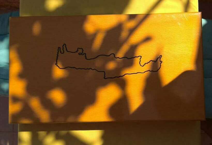 Farmhouses. 5 Guests 2 Bedrooms 3 Beds1 Bathroom