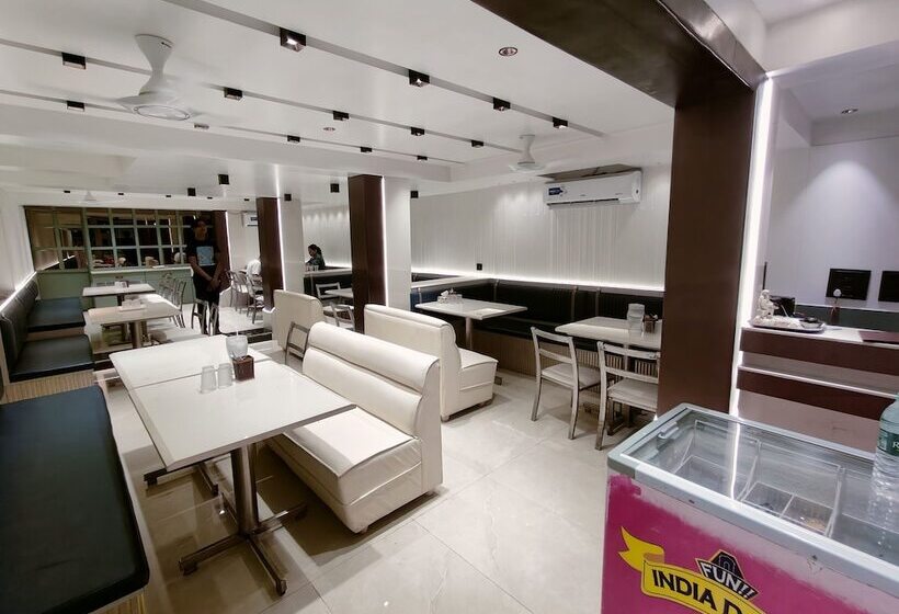 בית מלון כפרי Anand Palace