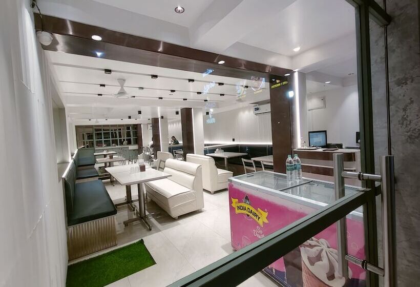 בית מלון כפרי Anand Palace