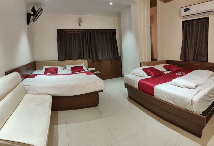 בית מלון כפרי Anand Palace