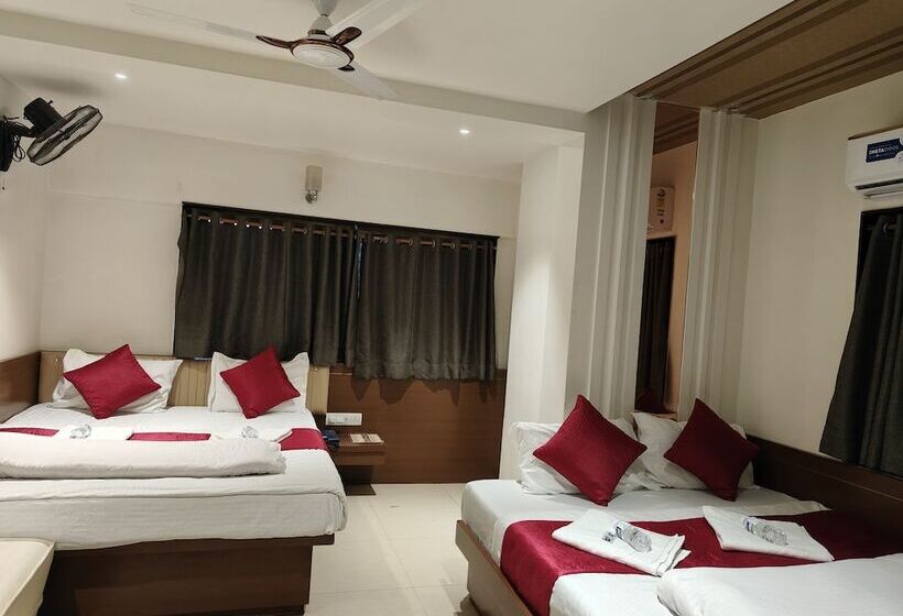 בית מלון כפרי Anand Palace