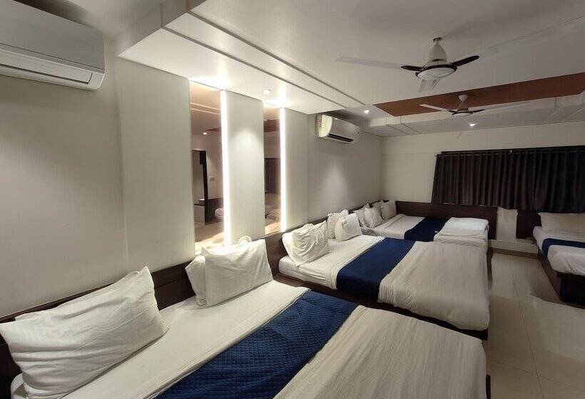 בית מלון כפרי Anand Palace