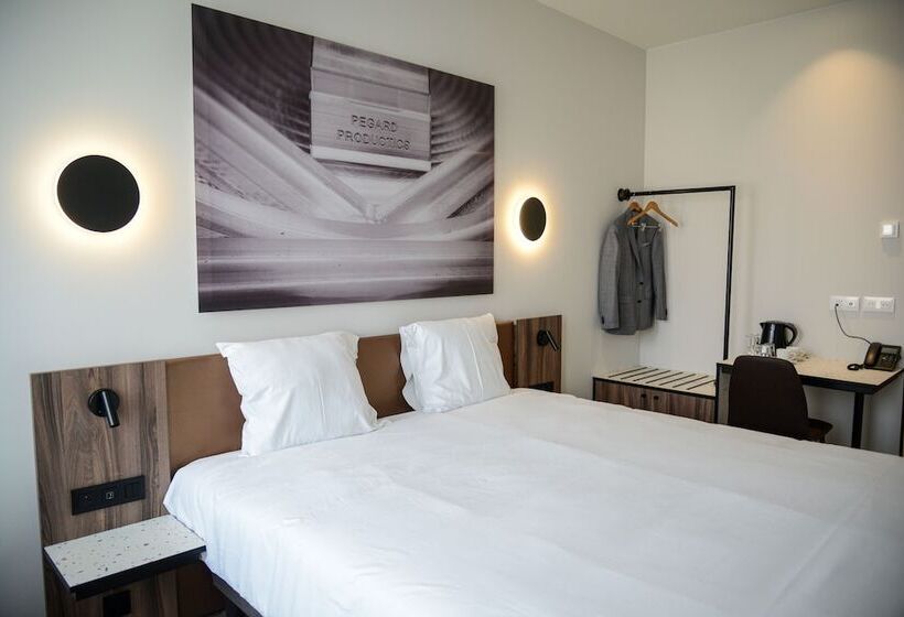 호텔 Pegard Andenne Centre