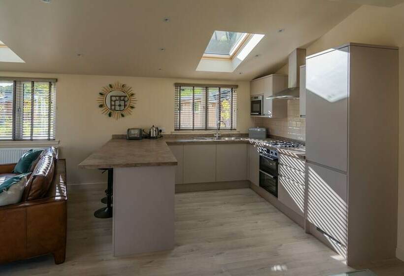 בית מלון כפרי Rowan Lodge, Sleep 6, Hot Tub, Pet Friendly