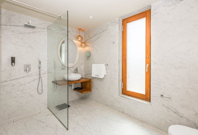 هتل Santa Lucia Boutique