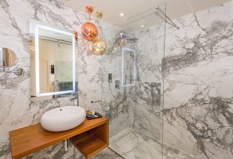 هتل Santa Lucia Boutique