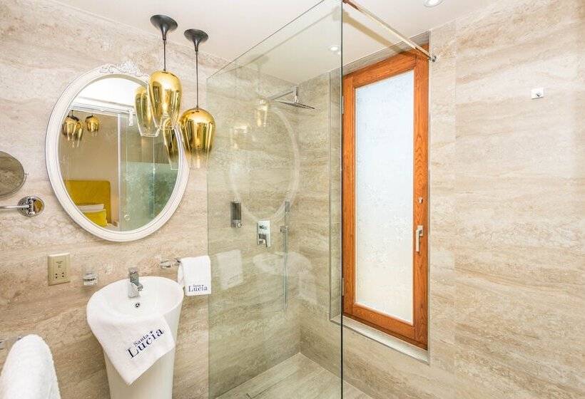 هتل Santa Lucia Boutique