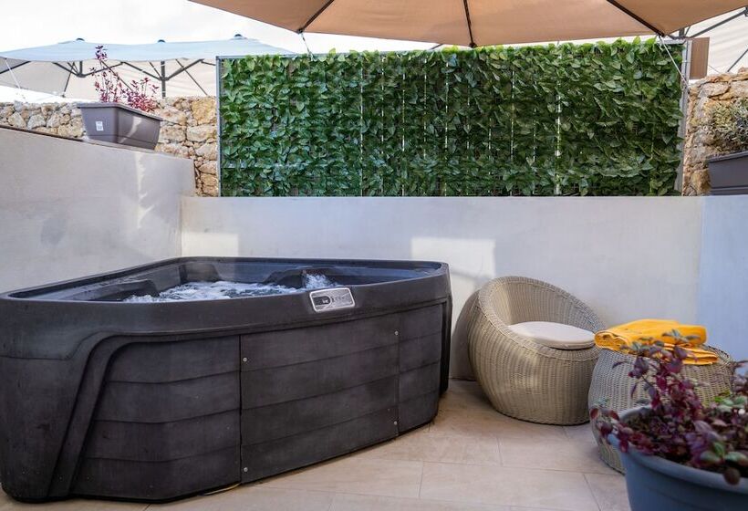 هتل Santa Lucia Boutique