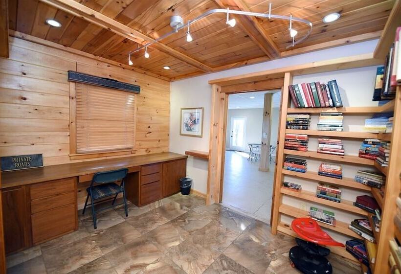 Misty Mountains Manor & Overlook  Blue Ridge Ga