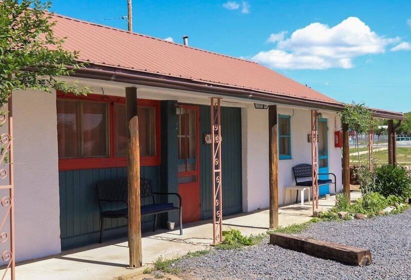 فندق على الطريق Hikers Cimarron Inn & Rv Park