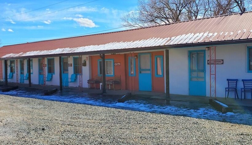 فندق على الطريق Hikers Cimarron Inn & Rv Park