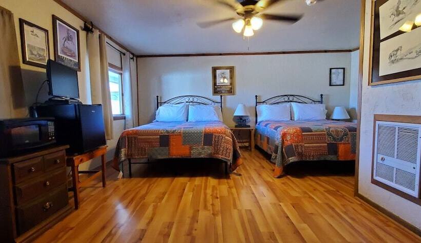 فندق على الطريق Hikers Cimarron Inn & Rv Park