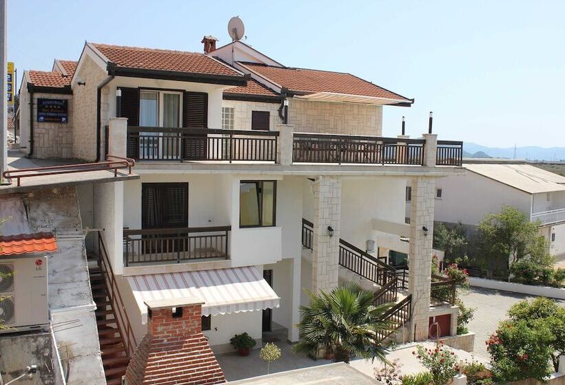 بنسيون Guesthouse San Antonio