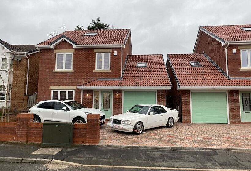 بنسيون Lotties Lott