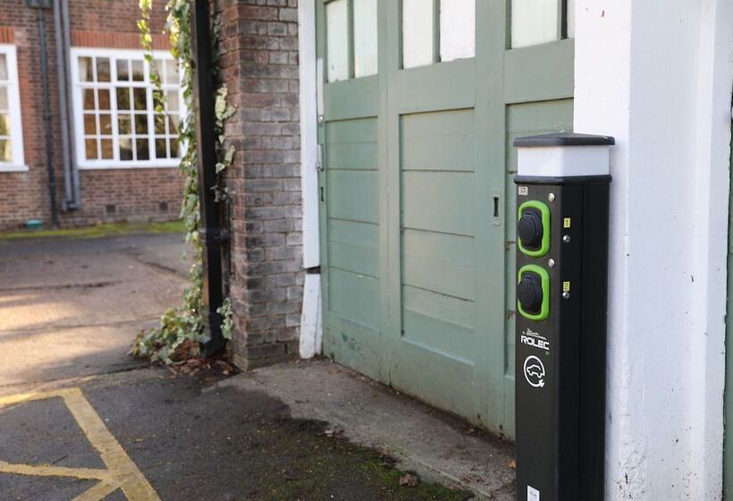 ペンション The Derby Conference Centre