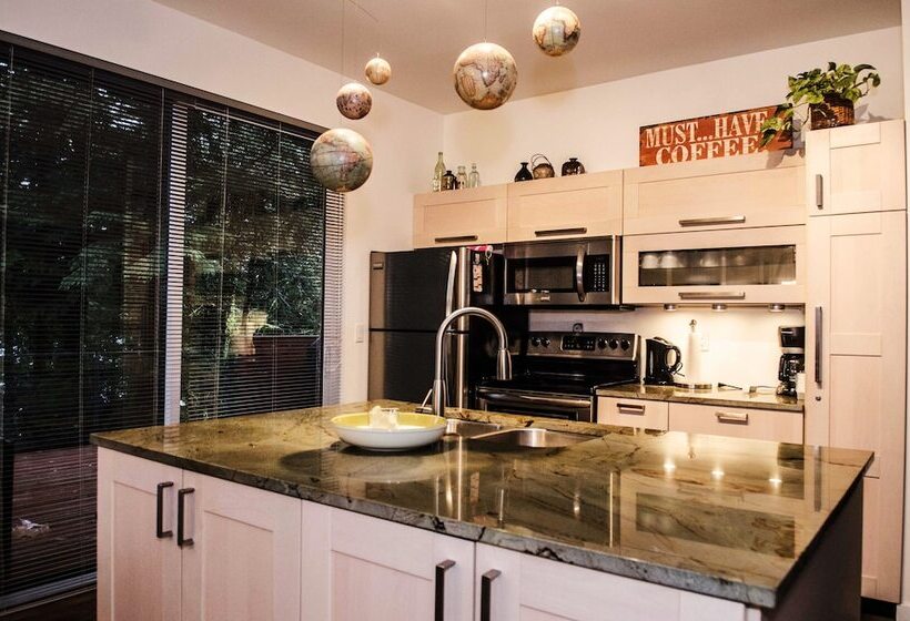 Silver Lake 83   Spectacular Dream Home Overlooking Silver Lake