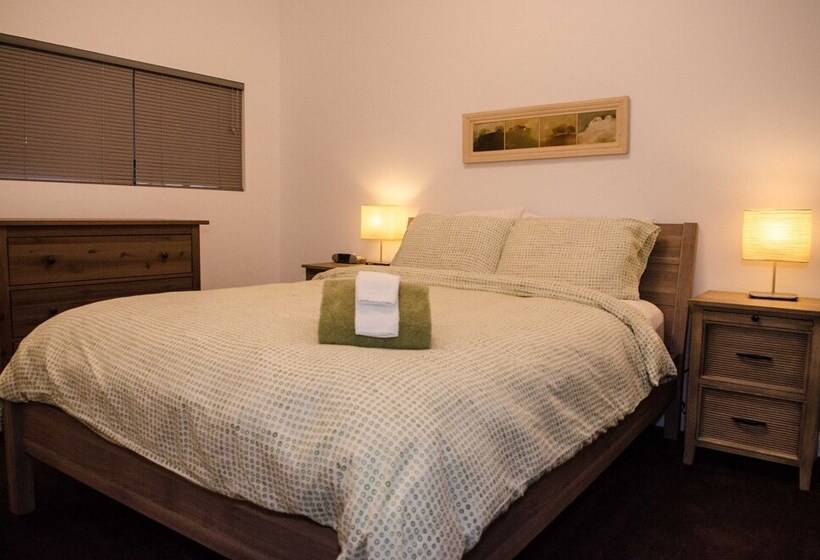 Silver Lake 83   Spectacular Dream Home Overlooking Silver Lake